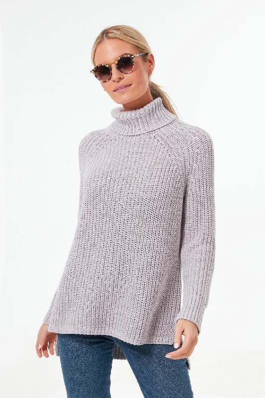 High-end Fashion Dove Gray Shaker Turtleneck Sweater