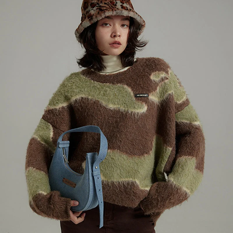 Celebrity Style Swirl Print Sweater