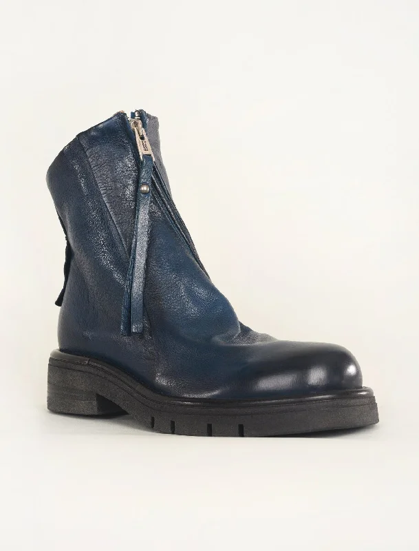Luxury Style Ray Boot, Oceanic Blue