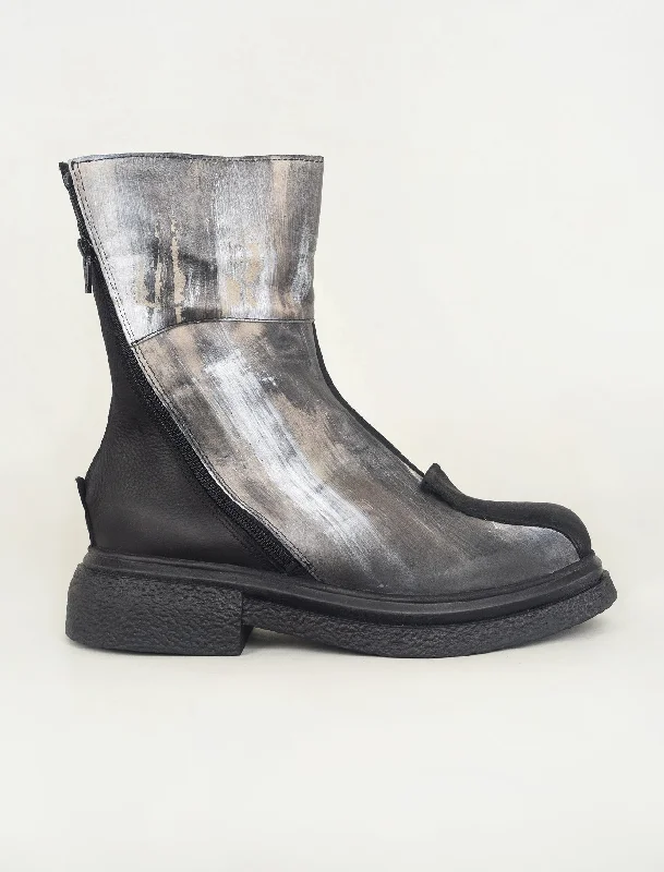 Fashion Style Rews Boot, Black/Beige