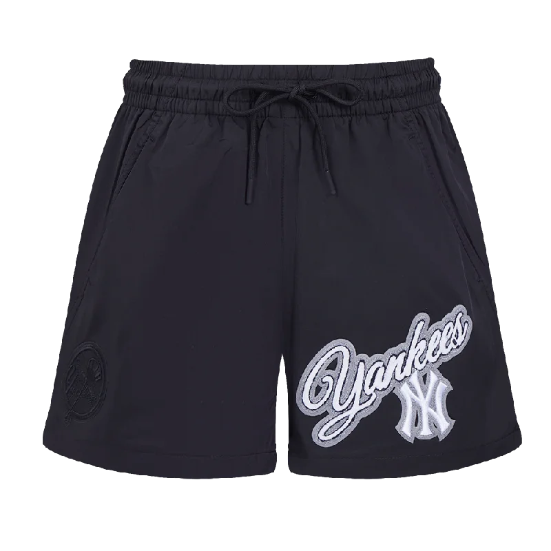 Floral Prints MLB NEW YORK YANKEES SCRIPT WOVEN SHORT (BLACK)